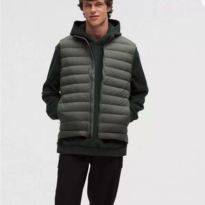 Lululemon L Men's Green Puffer Vest Navigation Down Vest